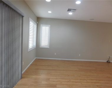 913 Ambrosia Drive - Photo Thumbnail 8