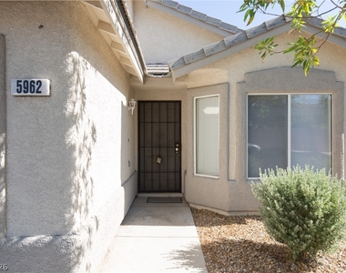 5962 Turtle River Avenue - Photo Thumbnail 3