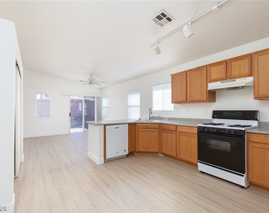 5962 Turtle River Avenue - Photo Thumbnail 7