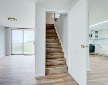 904 Lake Road - Photo Thumbnail 16