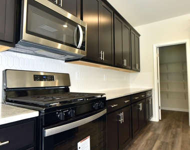 118 Sequoia Lane - Photo Thumbnail 9