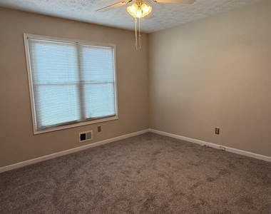 6683 Homestead Road - Photo Thumbnail 11