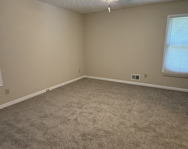 6683 Homestead Road - Photo Thumbnail 9