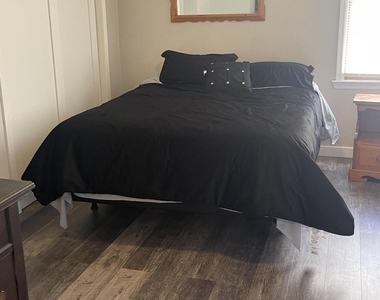 127 Hancock Avenue - Photo Thumbnail 8