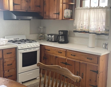 127 Hancock Avenue - Photo Thumbnail 1