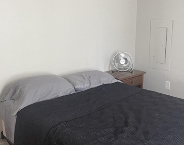 127 Hancock Avenue - Photo Thumbnail 12