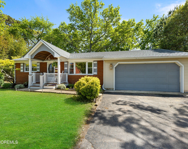 2202 Beach Boulevard - Photo Thumbnail 3