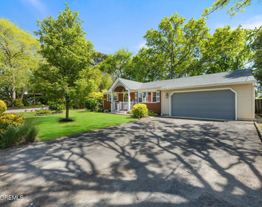 2202 Beach Boulevard - Photo Thumbnail 5