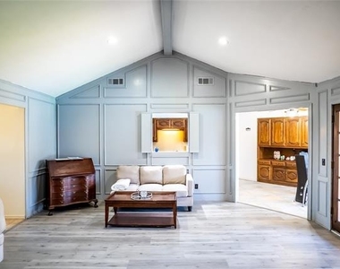 3706 Bishop Hill Drive - Photo Thumbnail 25
