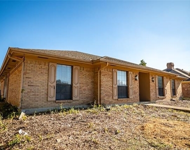 3706 Bishop Hill Drive - Photo Thumbnail 4