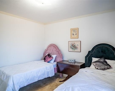 3706 Bishop Hill Drive - Photo Thumbnail 23
