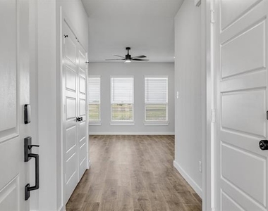4028 Clovis Street - Photo Thumbnail 13