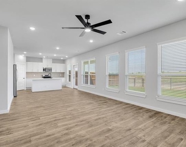 4028 Clovis Street - Photo Thumbnail 3