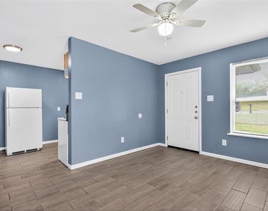 2701 18th Street - Photo Thumbnail 9