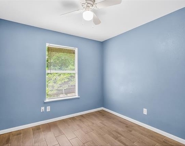 2701 18th Street - Photo Thumbnail 16