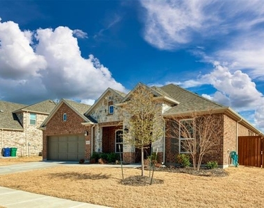 4532 Westminster Avenue - Photo Thumbnail 2