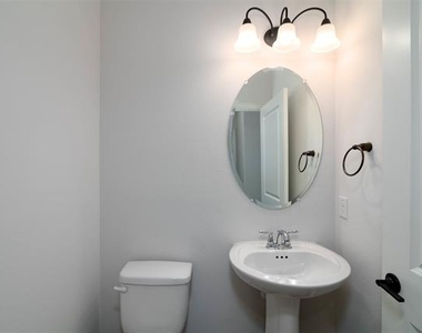 4532 Westminster Avenue - Photo Thumbnail 31