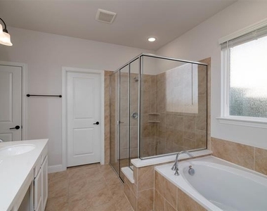 4532 Westminster Avenue - Photo Thumbnail 23