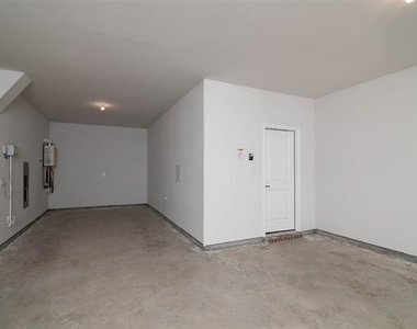 4532 Westminster Avenue - Photo Thumbnail 34