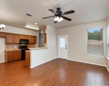 382 Armstrong Lane - Photo Thumbnail 5