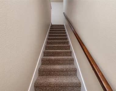 382 Armstrong Lane - Photo Thumbnail 12