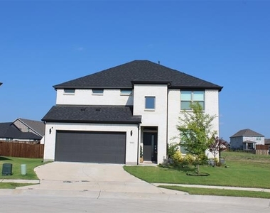 5101 Beechtree Lane - Photo Thumbnail 2