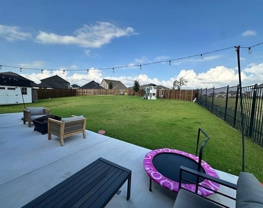 5101 Beechtree Lane - Photo Thumbnail 21