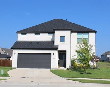 5101 Beechtree Lane - Photo Thumbnail 1