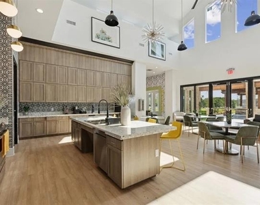 5101 Beechtree Lane - Photo Thumbnail 31