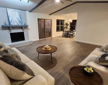 1619 Glenhill Lane - Photo Thumbnail 16
