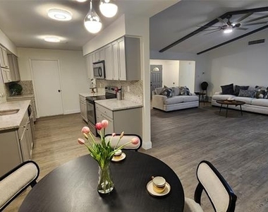 1619 Glenhill Lane - Photo Thumbnail 13