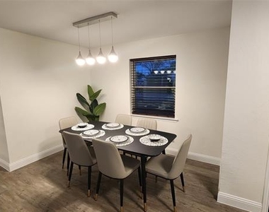 1619 Glenhill Lane - Photo Thumbnail 6