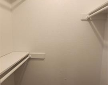 1619 Glenhill Lane - Photo Thumbnail 27