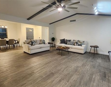 1619 Glenhill Lane - Photo Thumbnail 14