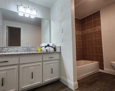 1619 Glenhill Lane - Photo Thumbnail 31