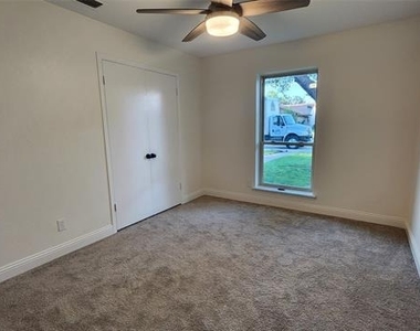 1619 Glenhill Lane - Photo Thumbnail 19