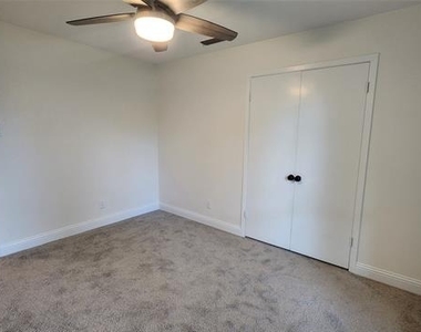 1619 Glenhill Lane - Photo Thumbnail 24