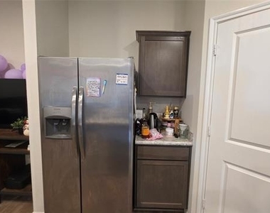 409 Samuel Street - Photo Thumbnail 23