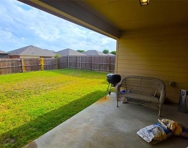 409 Samuel Street - Photo Thumbnail 33