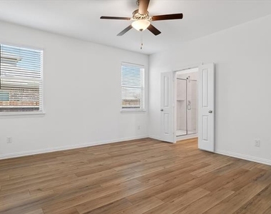 11500 Woody Creek Trail - Photo Thumbnail 7
