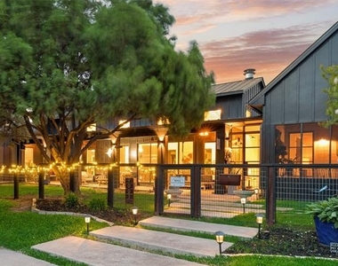 9003 Eustis Avenue - Photo Thumbnail 1