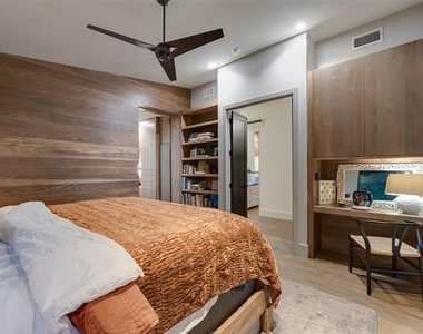 9003 Eustis Avenue - Photo Thumbnail 18