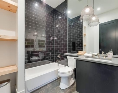 9003 Eustis Avenue - Photo Thumbnail 34