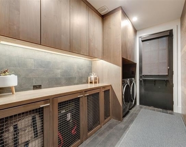 9003 Eustis Avenue - Photo Thumbnail 38