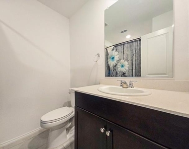 8665 Becker Avenue - Photo Thumbnail 10