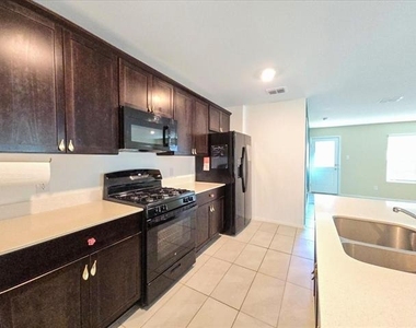 8665 Becker Avenue - Photo Thumbnail 19