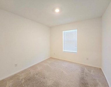 8665 Becker Avenue - Photo Thumbnail 8