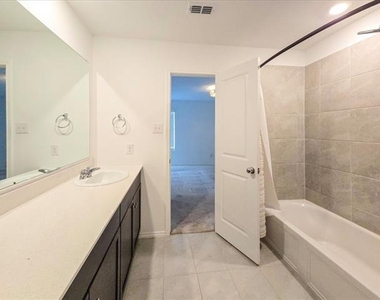 8665 Becker Avenue - Photo Thumbnail 26