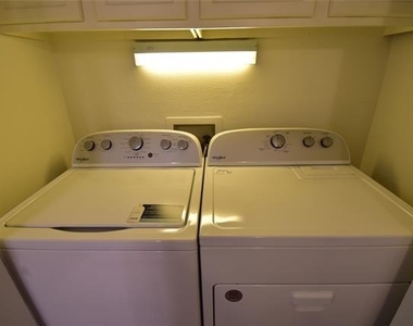 7525 Holly Hill Drive - Photo Thumbnail 13