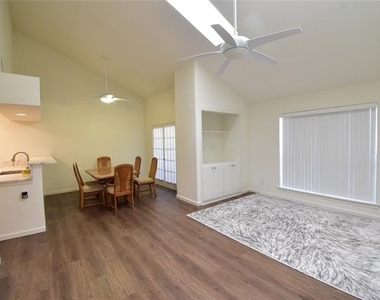 7525 Holly Hill Drive - Photo Thumbnail 1